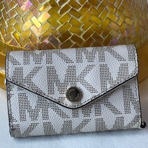 Michael Kors Phone Wallet *iphone 4/ipod*